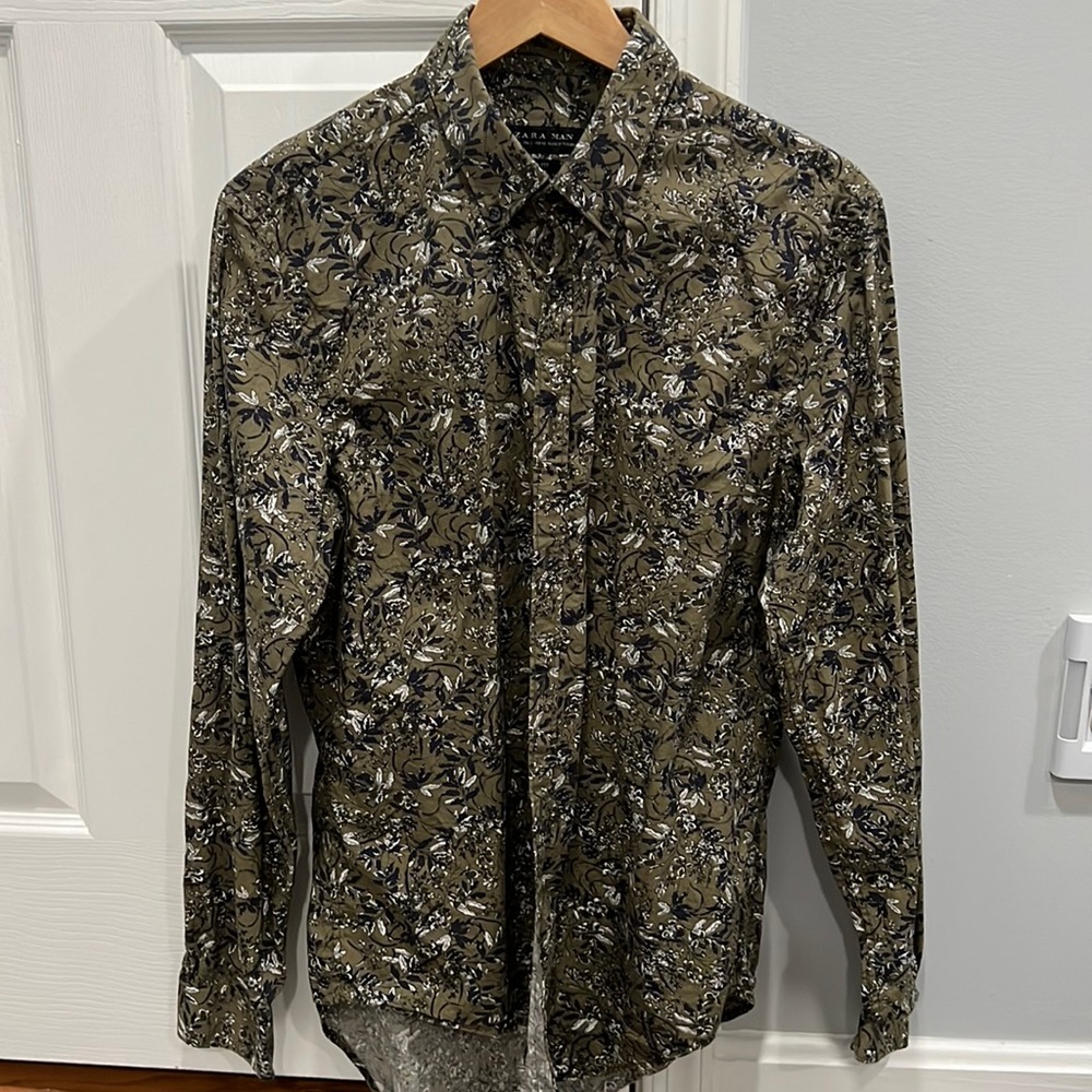 ZARA MEN LARGE SLIM SHIRT